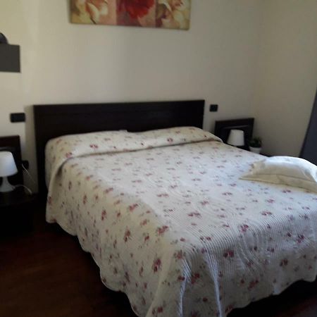 Palazzina Mary Apartment Лука Екстериор снимка
