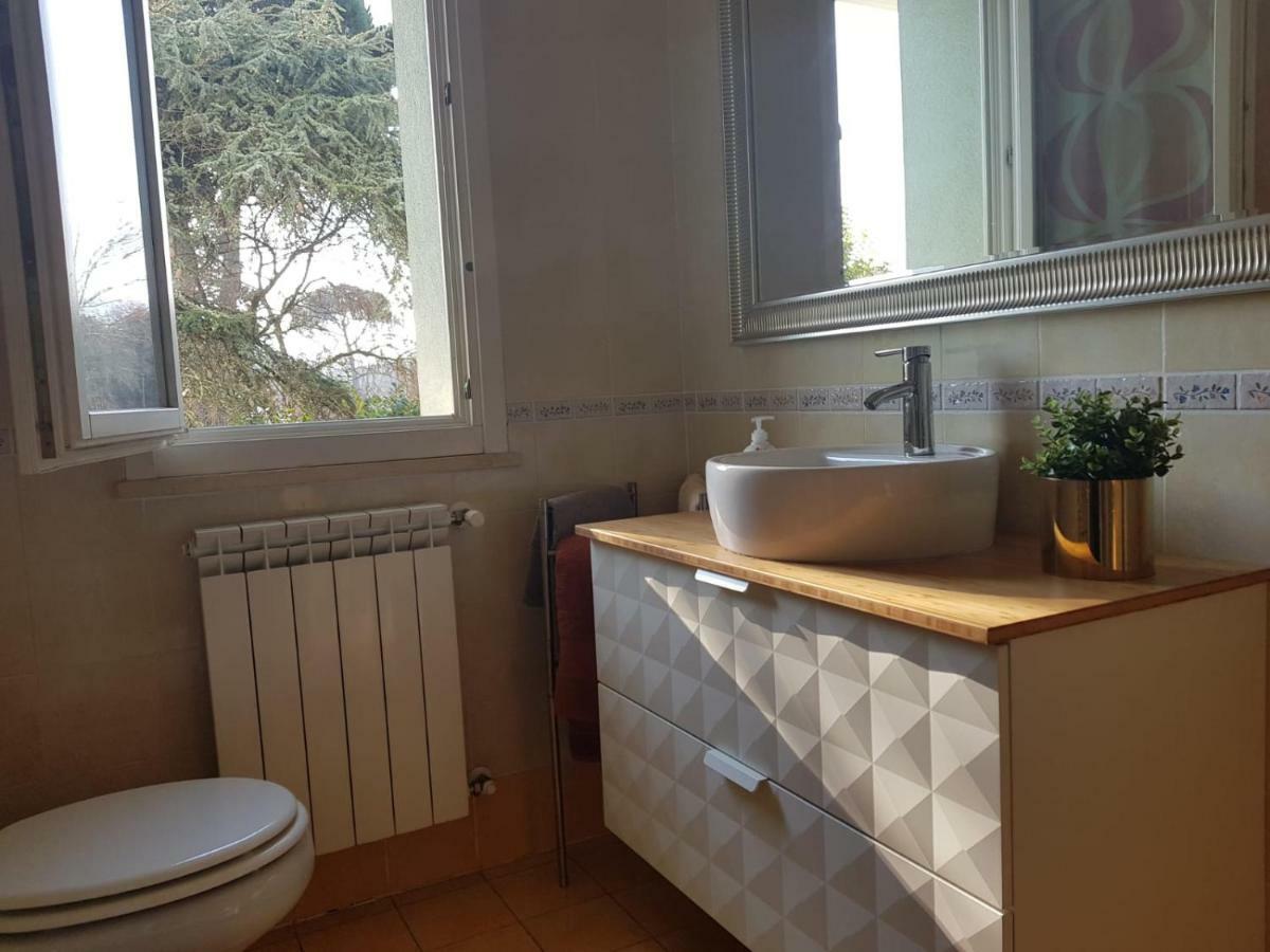 Palazzina Mary Apartment Лука Екстериор снимка