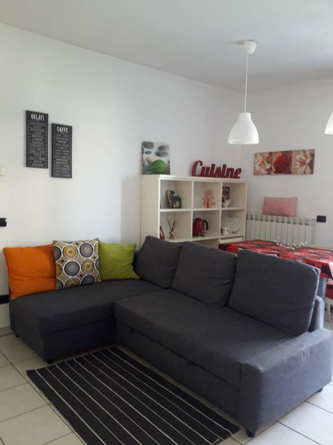 Palazzina Mary Apartment Лука Екстериор снимка