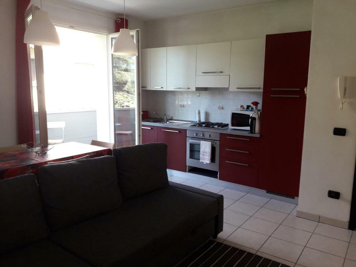 Palazzina Mary Apartment Лука Екстериор снимка